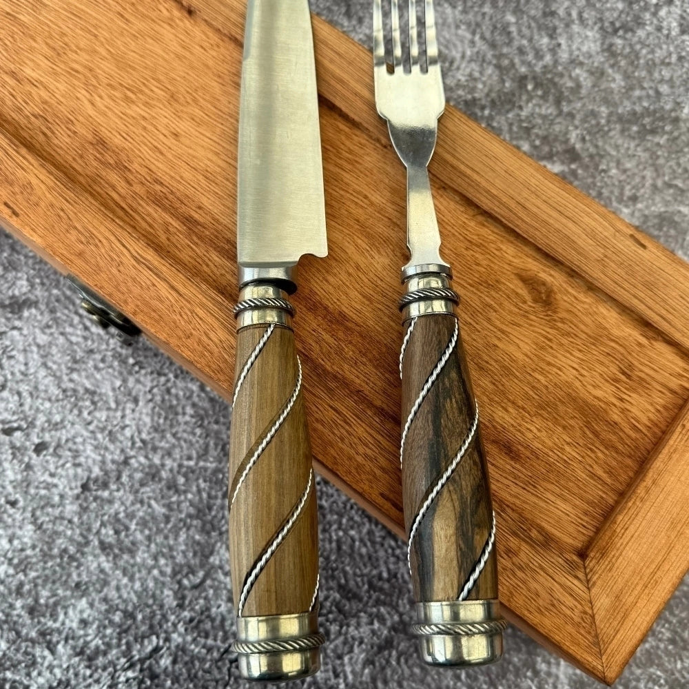 Set de Mesa · Madera Galloneada y Alpaca